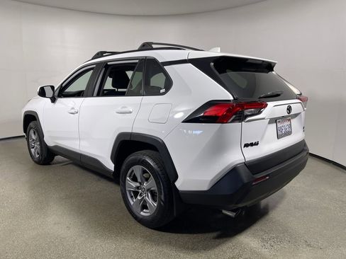 Certified 2022 Toyota RAV4 XLE w/ Convenience Package image 5
