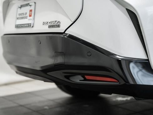 Used 2023 Lexus RZ 450e Premium w/ Technology Package image 6