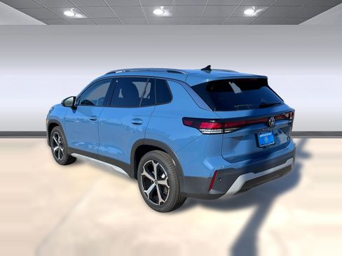 New 2026 Volkswagen Tiguan SE FWD image 3