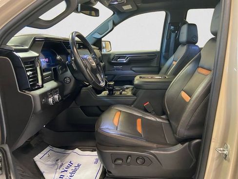 Used 2022 GMC Sierra 1500 AT4 w/ AT4 Preferred Package image 10