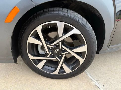 Certified 2023 Hyundai Kona Limited image 9