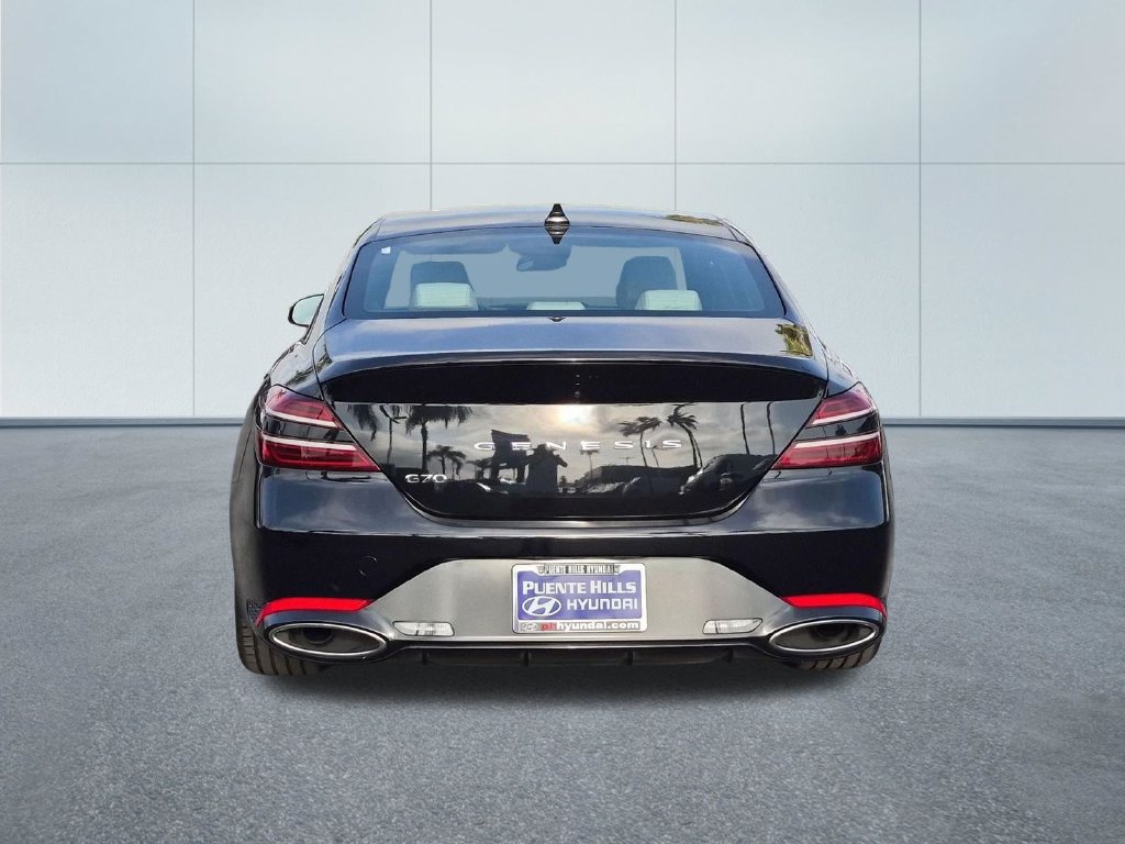 Used 2025 Genesis G70 2.5T RWD image 5