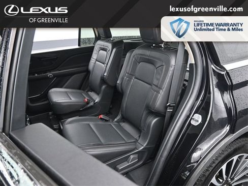 Used 2023 Lincoln Aviator Reserve image 28