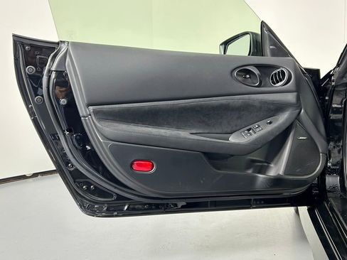 Used 2025 Nissan Z Performance w/ Floor Mat Package image 31