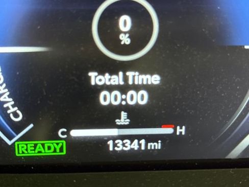 Used 2024 Toyota Crown Platinum image 29