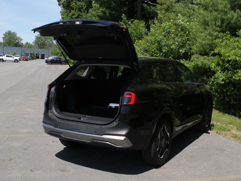 New 2026 Kia Sportage S AWD/4WD image 7