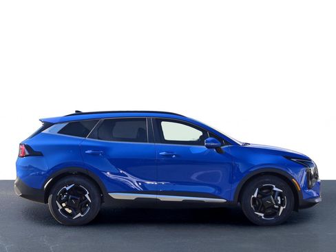 New 2026 Kia Sportage EX w/ EX Panorama Roof Package FWD image 6