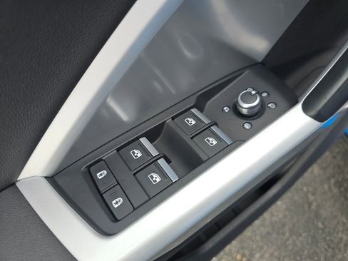 Used 2023 Audi Q3 2.0T Premium image 15