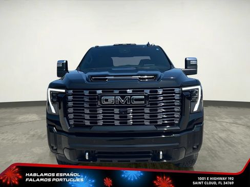 Used 2025 GMC Sierra 2500 Denali Ultimate w/ Max Trailering Package AWD/4WD image 8