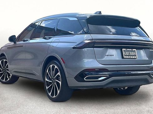 Used 2025 Lincoln Nautilus Black Label AWD/4WD image 12
