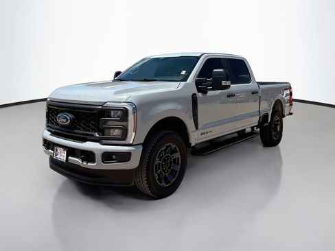 Used 2025 Ford F250 XL w/ STX Appearance Package AWD/4WD image 3