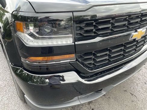 Used 2019 Chevrolet Silverado 1500 Custom w/ Custom Convenience Package image 39