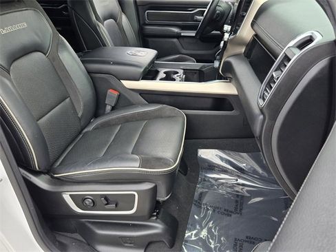 Used 2019 RAM 1500 Laramie image 15