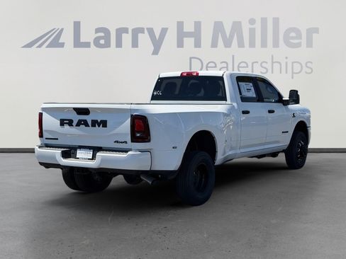 New 2026 RAM 3500 Big Horn AWD/4WD image 6