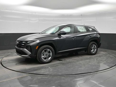 New 2026 Hyundai Tucson SE AWD/4WD image 1