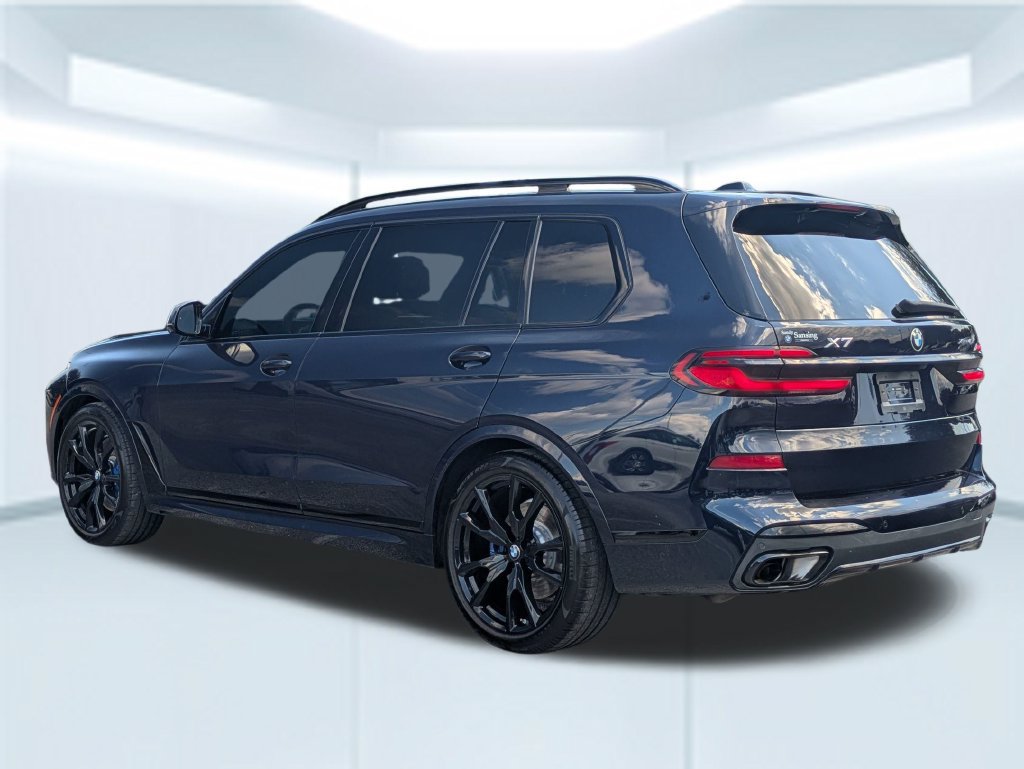 Used 2026 BMW X7 xDrive40i w/ Executive Package AWD/4WD image 3