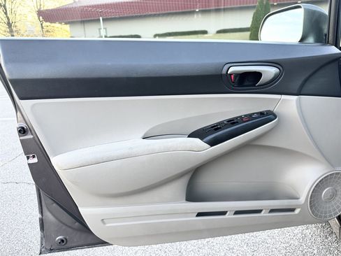 Used 2010 Honda Civic LX image 49
