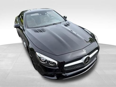 Used 2017 Mercedes-Benz SL 450 image 2