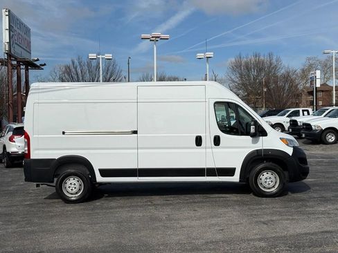 Used 2023 RAM ProMaster 2500 FWD image 5