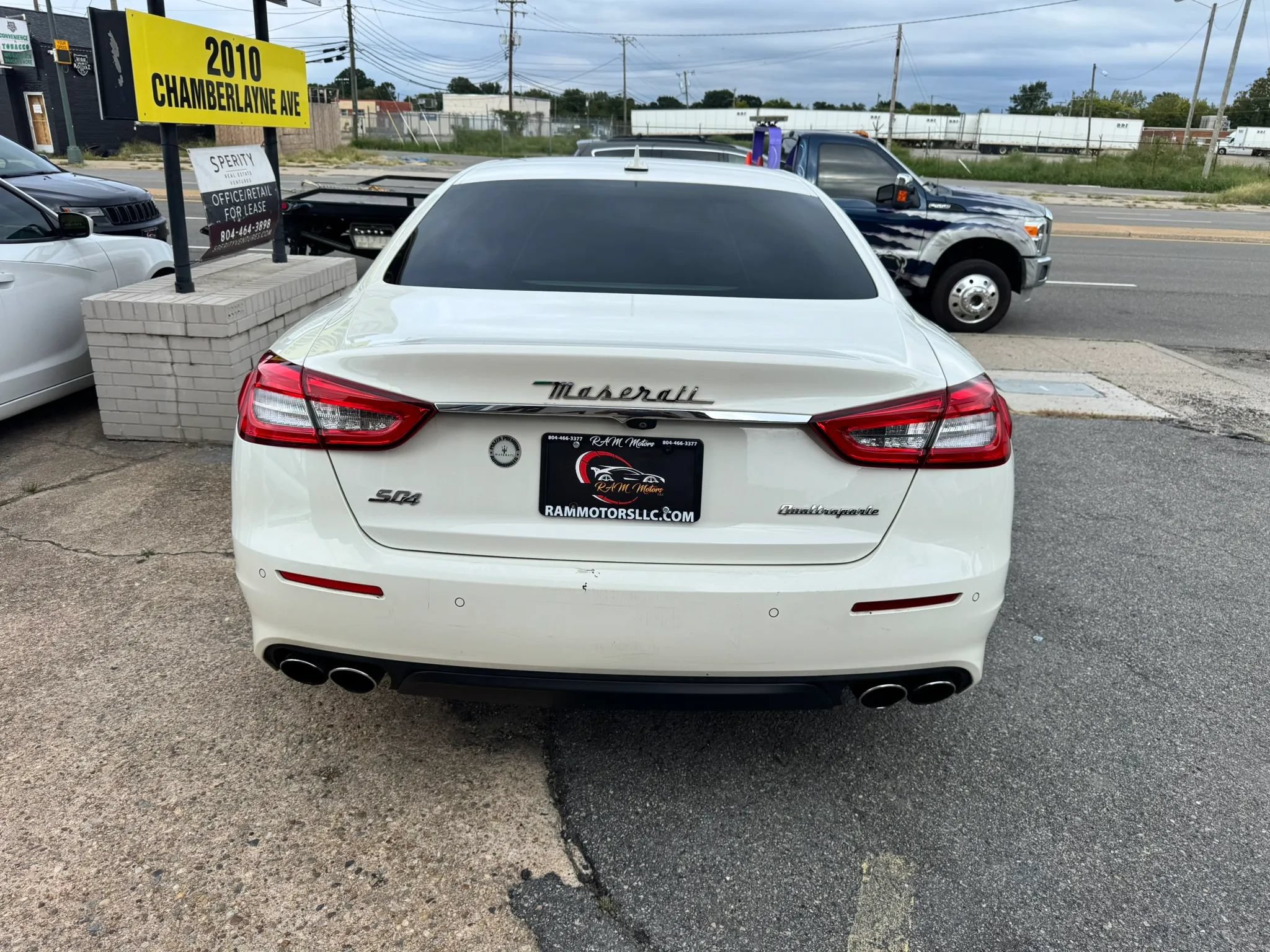 Used 2018 Maserati Quattroporte S Q4 AWD/4WD image 4