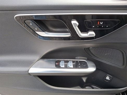 Used 2022 Mercedes-Benz C 300 4MATIC Sedan image 12