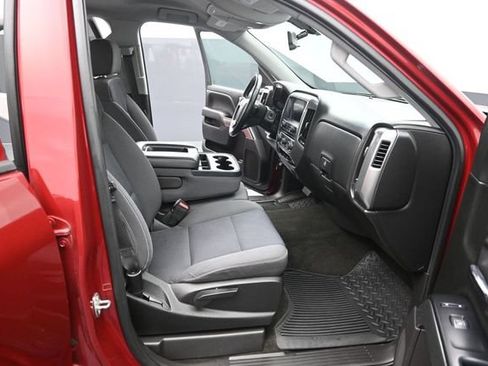 Used 2018 Chevrolet Silverado 1500 LT w/ All Star Edition AWD/4WD image 27