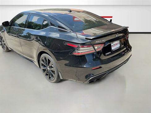 Used 2022 Nissan Maxima SR w/ Sport Mat Group image 5