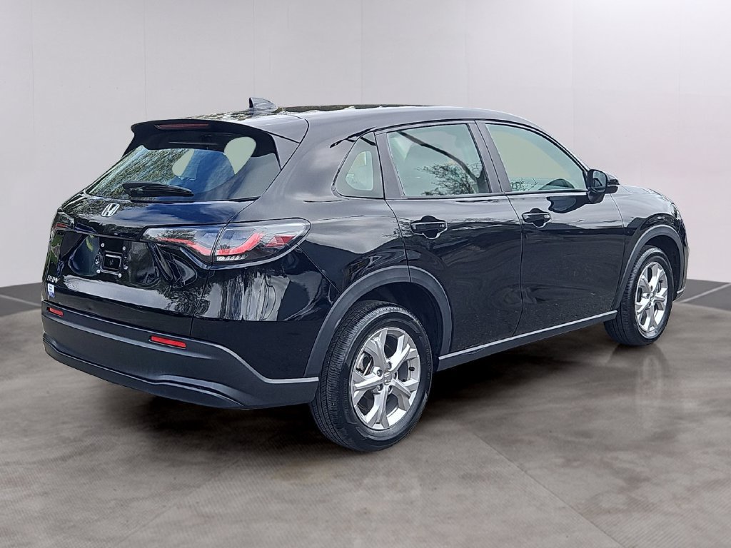 Certified 2024 Honda HR-V LX image 4