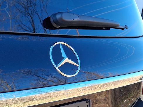 Used 2025 Mercedes-Benz GLS 580 4MATIC image 28
