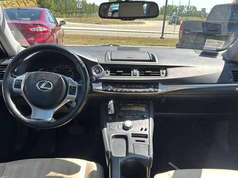 Used 2012 Lexus CT 200h Premium w/ Premium Audio Pkg FWD image 3