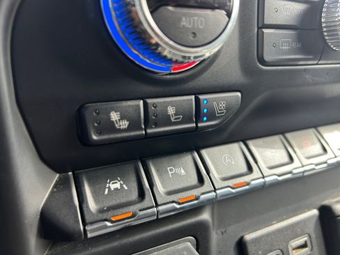 Used 2019 GMC Sierra 1500 SLT image 24