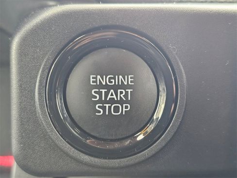 Used 2025 Toyota Tacoma SR5 image 25