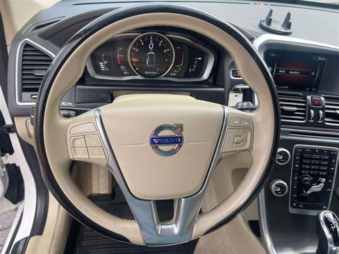 Used 2015 Volvo XC60 T5 w/ Protection Package image 12