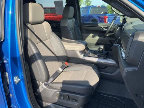 Used 2023 Chevrolet Silverado 1500 ZR2 w/ Technology Package image 65