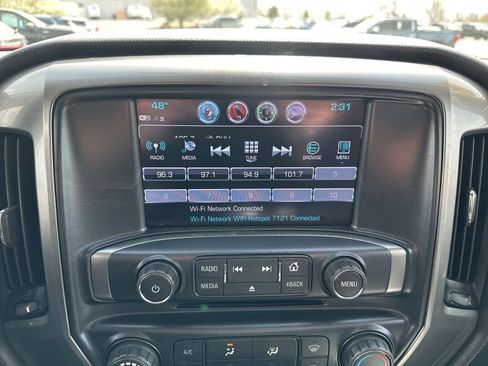 Used 2018 Chevrolet Silverado 1500 LT image 3