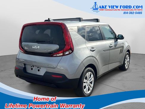 Used 2022 Kia Soul LX image 5
