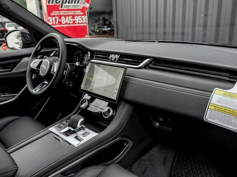 New 2026 Jaguar F-PACE R-Dynamic S image 21