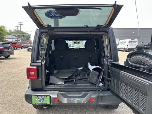 Used 2022 Jeep Wrangler Unlimited Sport AWD/4WD image 21