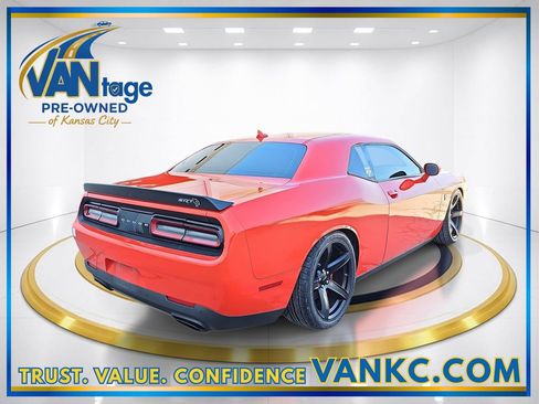 Used 2017 Dodge Challenger SRT Hellcat image 6