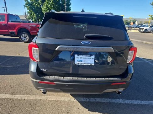 Used 2023 Ford Explorer XLT w/ Equipment Group 202A RWD image 7