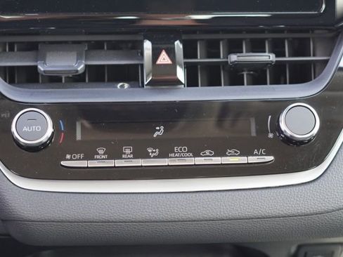Used 2024 Toyota Corolla LE FWD image 26