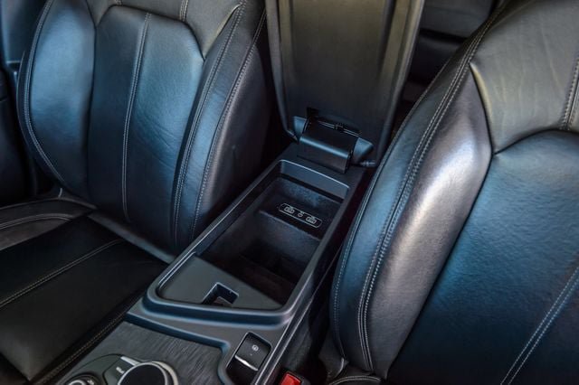 Used 2019 Alfa Romeo Stelvio AWD w/ Nero Edizione image 31