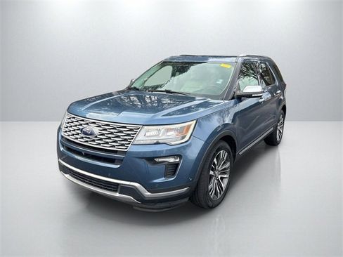 Used 2018 Ford Explorer Platinum image 3