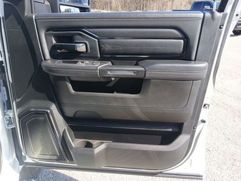 Used 2023 RAM 3500 Limited image 36