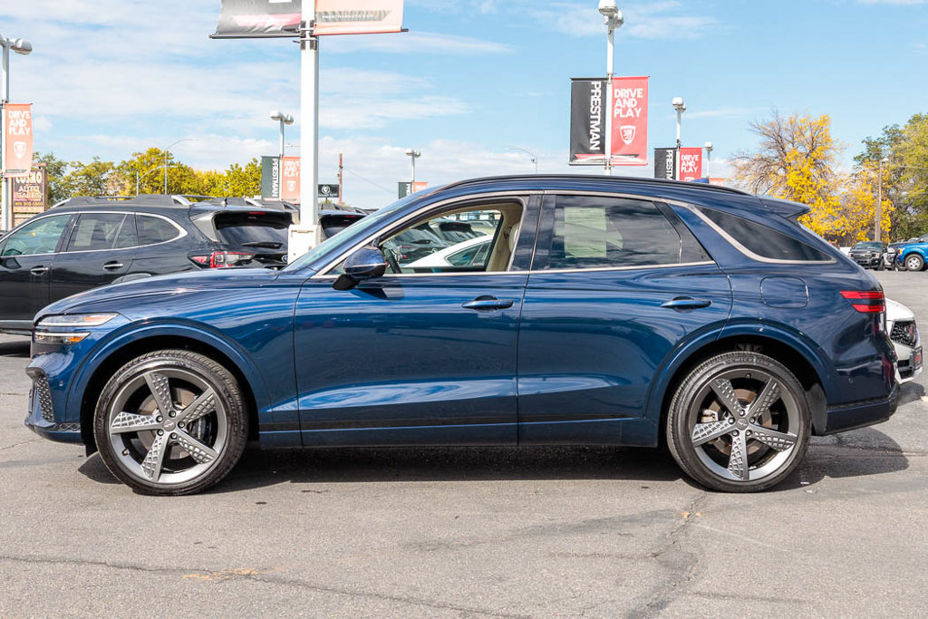 Used 2022 Genesis GV70 3.5T Sport w/ Sport Prestige Package AWD/4WD image 15