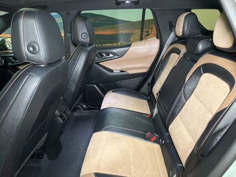 Used 2025 Chevrolet Equinox ACTIV w/ Safety and Technology Package image 53