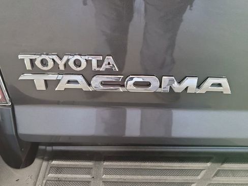 Used 2012 Toyota Tacoma 4x4 Double Cab w/ TRD Sport Pkg image 27
