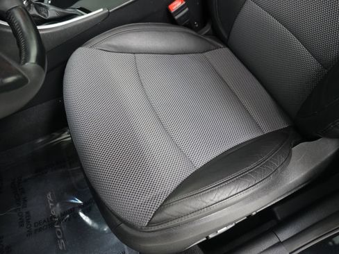 Used 2011 Hyundai Sonata SE image 9