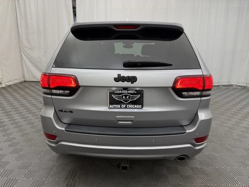 Used 2018 Jeep Grand Cherokee Altitude AWD/4WD image 6