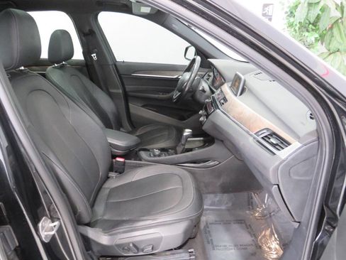 Used 2016 BMW X1 xDrive28i image 11